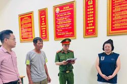 Lào Cai: Khởi tố đối tượng lừa đảo làm bìa đỏ, chiếm đoạt tài sản
