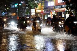Thời tiết ngày 11/9: Không khí lạnh mở rộng, Trung Bộ có nơi mưa trên 150 mm