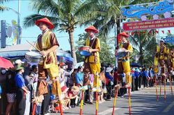 Giữ gìn và phát triển nghệ thuật cà kheo miền biển