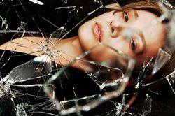 EVAN 'tẩu tán' nửa triệu mini album solo đầu tay sau khi rời ENHYPEN