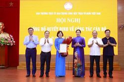 Ban Thường trực UBTƯ MTTQ Việt Nam tổ chức Hội nghị công bố Quyết định về công tác cán bộ