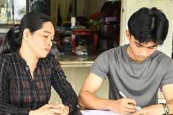 Thanh niên Vĩnh Bình viết đơn tình nguyện nhập ngũ