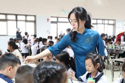 Trường học vùng biên dần ổn định nhịp vận hành