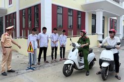 Ninh Bình: Trang bị kỹ năng lái xe an toàn cho 720 giáo viên, học sinh