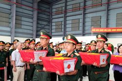 Chuyển 13.563 mẫu hài cốt liệt sĩ ra Hà Nội giám định ADN