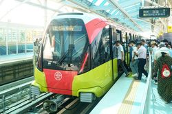 Thúc đẩy phát triển đồng bộ vận tải hành khách công cộng