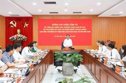 Nâng tầm nghiên cứu, tư vấn chính sách của Viện Hàn lâm Khoa học xã hội Việt Nam