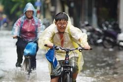 Hà Nội sắp bắt đầu những ngày mưa, nhiệt độ có thể giảm xuống mức nào?