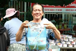 Người mẹ TP.HCM biến nỗi đau mất con thành những bữa cơm miễn phí