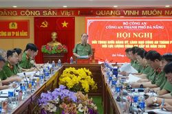 Lắng nghe và tháo gỡ khó khăn cho lực lượng Công an cơ sở
