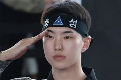 Hoshi SEVENTEEN bị đứt hoàn toàn dây chằng chéo trước