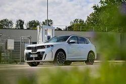 [GALLERY] BMW iX5 Hydrogen chạy tới 750 km - nạp hydro 5 phút, sắp mở bán