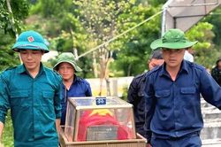 Kỳ 2: Cuộc chạy đua với thời gian để gọi tên các anh