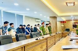 Truy tố 97 bị can trong vụ mua bán trái phép khoảng 6.000 tài khoản ngân hàng