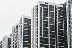 Giá căn hộ dễ chịu hơn, người mua vẫn lo ngại một điều