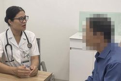 Phó giáo sư: Điều trị ung thư không phải áp dụng biện pháp đắt tiền sẽ khỏi bệnh