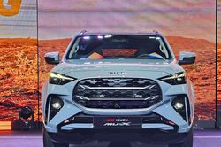 Top 10 xe bán chậm tháng 8: Isuzu mu-X xếp xuống đáy, Suzuki Fronx bị gọi tên