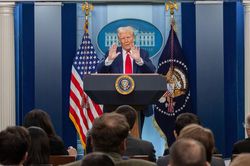 Tổng thống Trump tiết lộ thời điểm kết thúc chiến tranh Iran, việc Houthi liên lạc với Mỹ