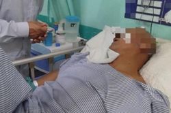 Người đàn ông 41 tuổi tử vong sau khi nôn ói, bác sĩ cảnh báo thói quen 'cực độc'