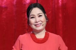 Cột mốc quan trọng của NSND Hồng Vân