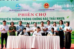 Phiên chợ truyền thông chống rác thải nhựa