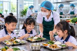Bảo đảm chất lượng bữa ăn bán trú