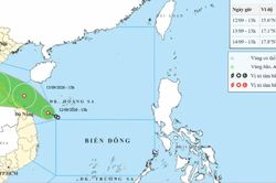 Áp thấp nhiệt đới giật cấp 8, cách Đà Nẵng khoảng 230 km