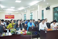 Khai mạc lớp bồi dưỡng lý luận chính trị năm 2026 cho 49 giảng viên, giáo viên