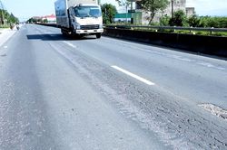 Hà Tĩnh: Đề nghị khắc phục đồng bộ, triệt để các hư hỏng trên tuyến quốc lộ 1