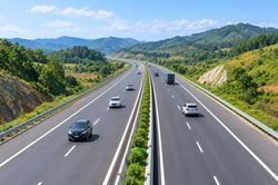 Đề xuất đầu tư hơn 52.000 tỷ đồng làm 136km cao tốc Quảng Ngãi - Đăk Hà
