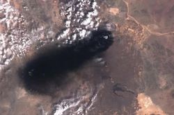Arab Saudi đóng đường ống Đông-Tây vì UAV, giá dầu tăng mạnh