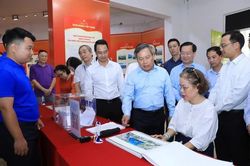 Ý tưởng tổng thể là tổ chức Hồ Gươm như một quảng trường lớn