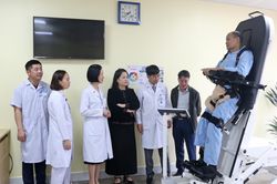 Phục hồi chức năng: Từ điều trị sang chăm sóc liên tục