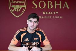 Arsenal hoàn tất thỏa thuận với sao trẻ 17 tuổi người Georgia
