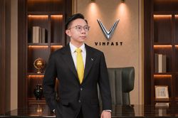 Ông Phạm Nhật Vượng giao quyền Tổng Giám đốc VinFast toàn cầu cho con trai