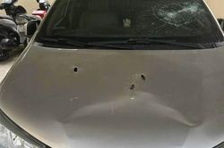 Hà Nội: Khởi tố đối tượng đập phá ô tô đỗ gần nhà vì bực tức chuyện chỗ để xe
