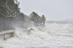 Chủ động ứng phó áp thấp nhiệt đới, bảo đảm giao thông thông suốt