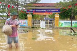 Huế: Mưa lớn khiến một số địa phương bị ngập lụt