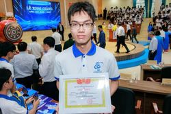Thủ khoa 108,33 điểm Đỗ Phú Quang: Phải biết cách làm chủ công nghệ