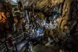 Hang Mulu- 'Thế giới ngầm' khổng lồ dưới rừng nhiệt đới Malaysia