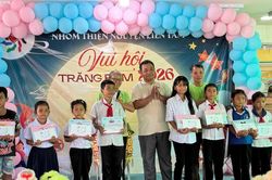 Mang Trung thu đến với học sinh Khmer ở An Giang