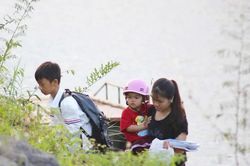 Phó Thủ tướng chỉ đạo khẩn vụ 60 học sinh đi thuyền đến trường