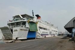 Vụ chìm tàu ở Indonesia: Trục vớt 6 thi thể hành khách