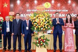 Phó Chủ tịch Trần Thắng dự Đại hội đại biểu toàn quốc Hội Văn nghệ dân gian Việt Nam lần thứ IX