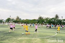 Khai mạc Giải thể thao trong công nhân lao động Công ty TNHH Giầy Rollsport Việt Nam