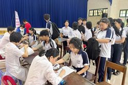 Hơn 1.000 học sinh được sàng lọc bệnh thalassemia, thiếu máu thiếu sắt