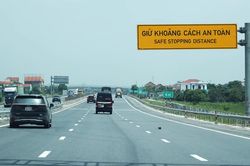Toàn cảnh giao thông 13/9: Rà soát quy định khoảng cách an toàn cao tốc, phù hợp thực tế