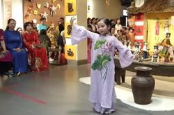 Moonlight Runway - Lưu trăng phố cổ 2026