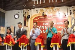 Gần 100 tư liệu tái hiện hai thập niên tân nhạc Hà Nội