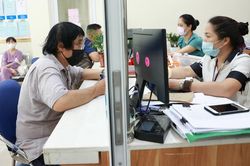 Bộ Nội vụ: Xem xét tiền lương, phụ cấp lãnh đạo cấp xã theo phân loại hành chính